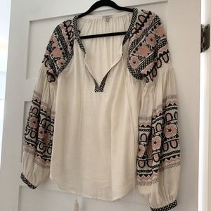Bohemian long sleeve top with embroidery